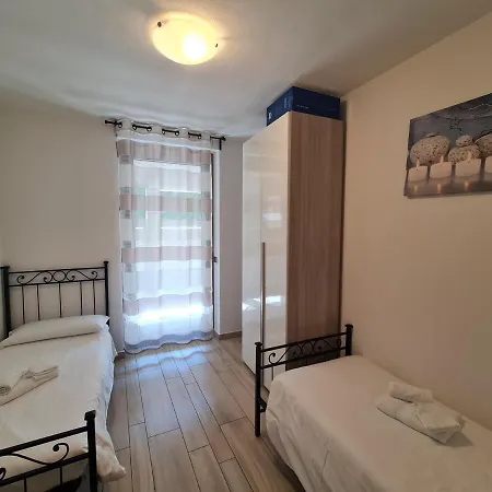 Tadi Laro Luxury Relax Comer Colico Apartmán
